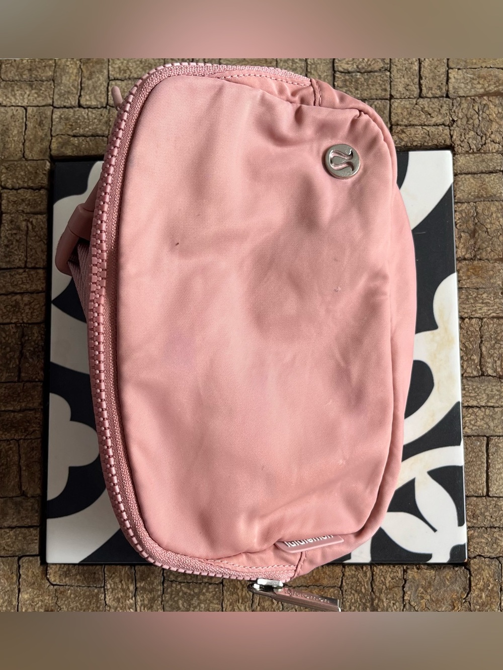 Lululemon Everywhere Belt Bag 1L